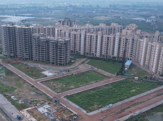 118 Sq yards Residential Land Plot For Sale